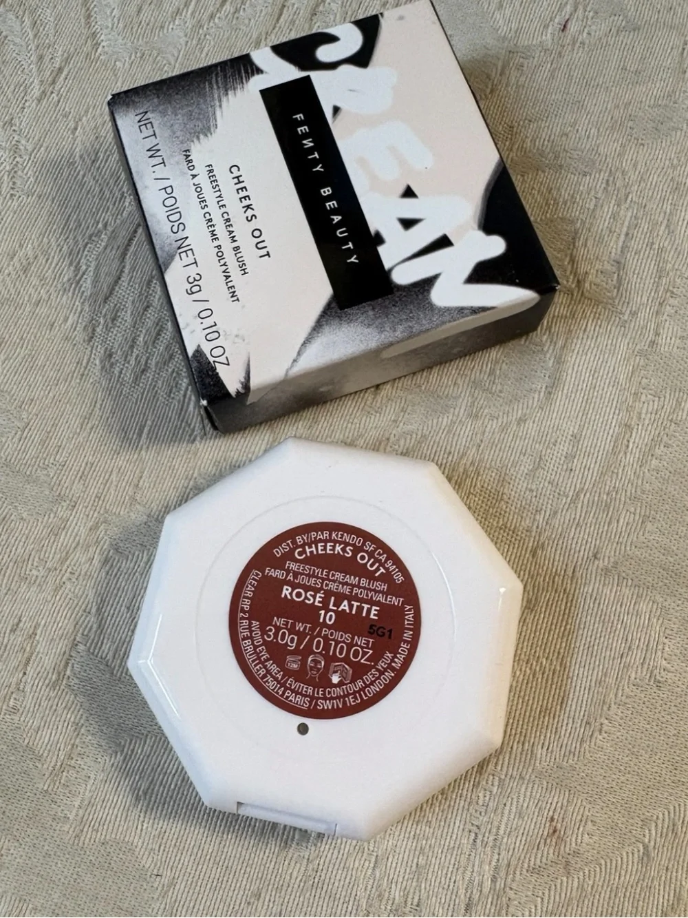 Fenty Beauty Cheeks Out Freestyle Cream Blush — Rose Latte 10 BNIB